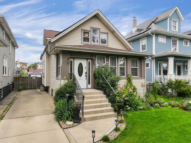 4028 N Parkside Avenue, Chicago, IL 60634