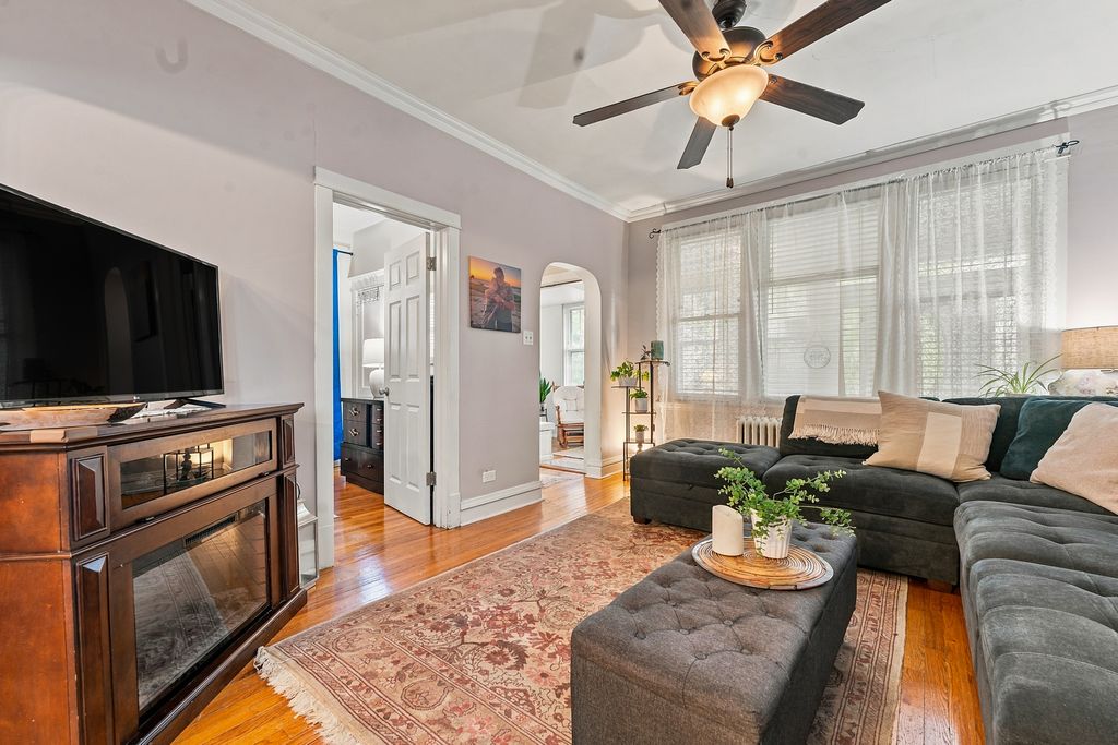 4028 N Parkside Avenue, Chicago, IL 60634 — photo 4