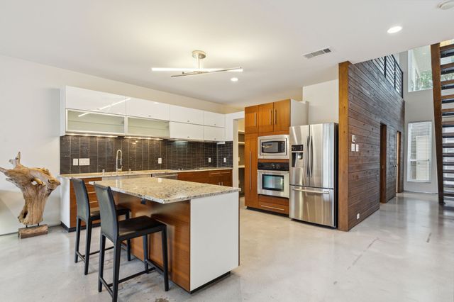 2913 Reagan Street, Dallas, TX 75219