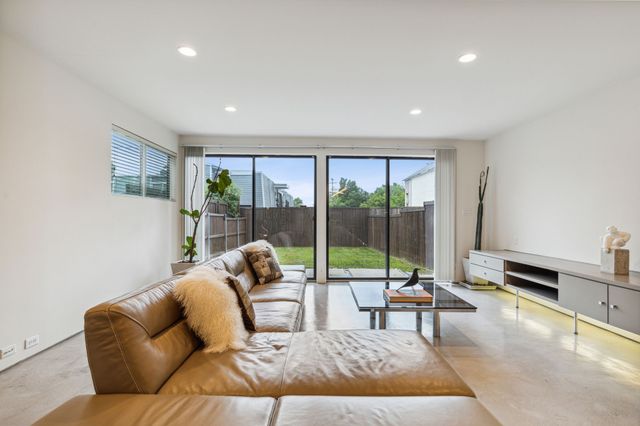2913 Reagan Street, Dallas, TX 75219