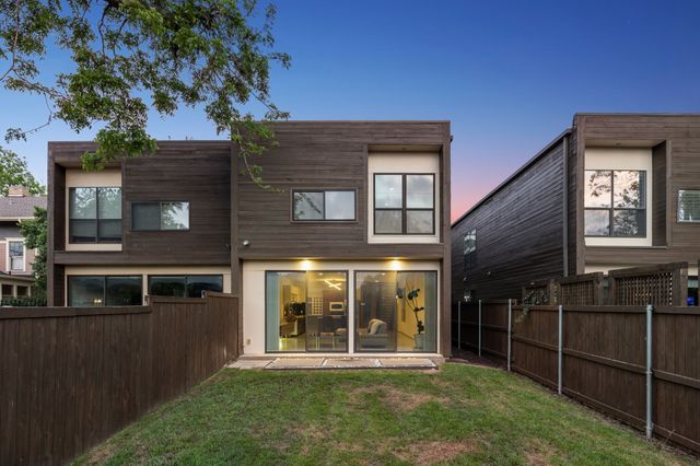 2913 Reagan Street, Dallas, TX 75219
