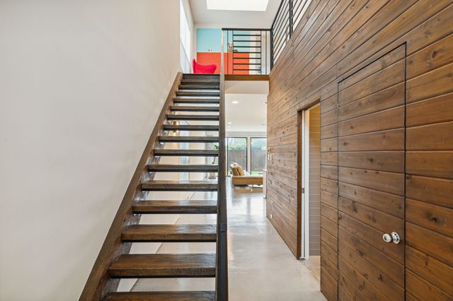 2913 Reagan Street, Dallas, TX 75219