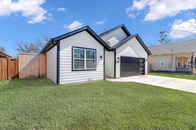 1323 S Montgomery, Sherman, TX 75090
