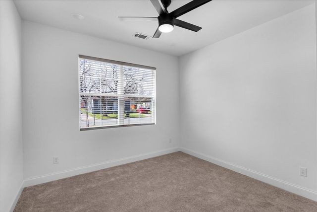 1323 S Montgomery, Sherman, TX 75090