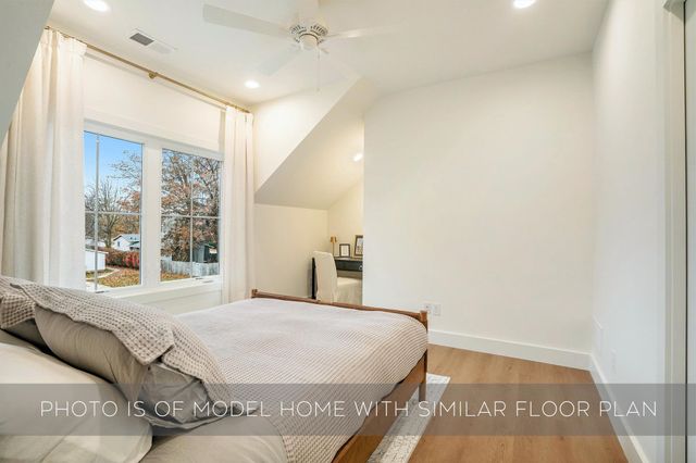 739 N Twyckenham Drive, South Bend, IN 46617