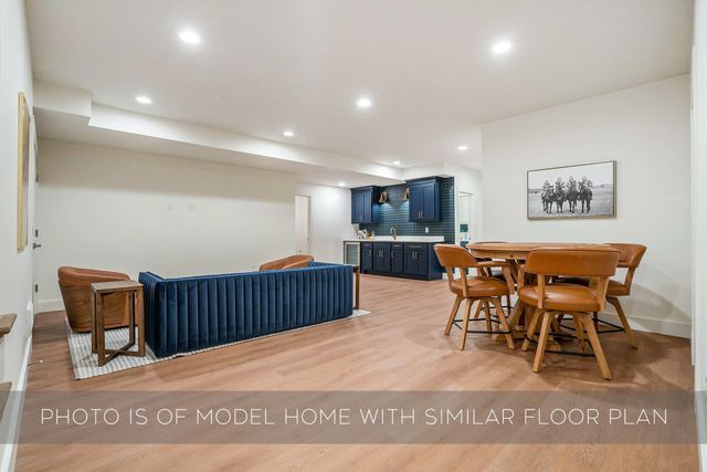 739 N Twyckenham Drive, South Bend, IN 46617