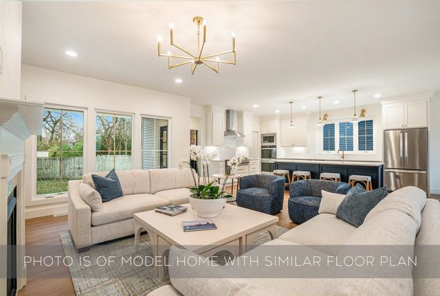 739 N Twyckenham Drive, South Bend, IN 46617