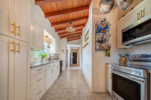 775 S BUENA VISTA DRIVE, Lake Alfred, FL 33850