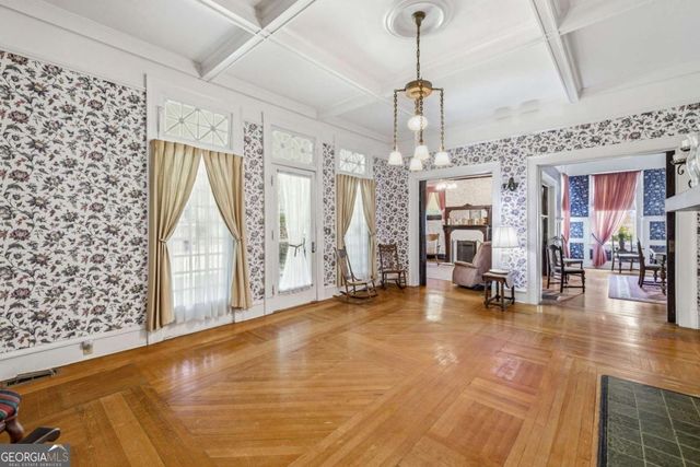 121 W Candler Street, Winder, GA 30680