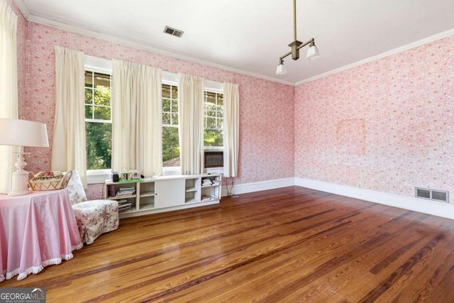 121 W Candler Street, Winder, GA 30680
