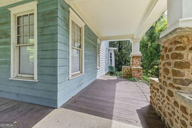 121 W Candler Street, Winder, GA 30680