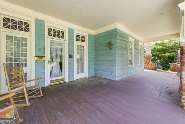 121 W Candler Street, Winder, GA 30680