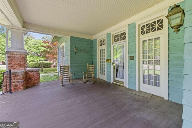 121 W Candler Street, Winder, GA 30680