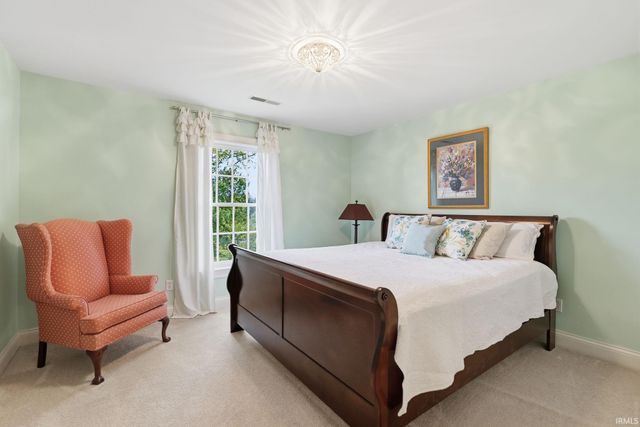 10210 Snowy Owl Lane, Roanoke, IN 46783