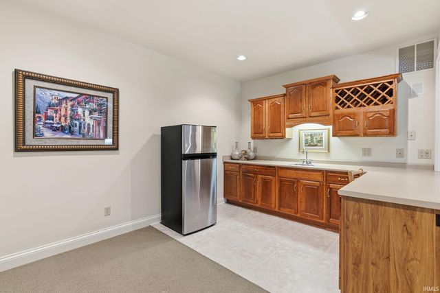10210 Snowy Owl Lane, Roanoke, IN 46783