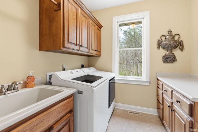 10210 Snowy Owl Lane, Roanoke, IN 46783