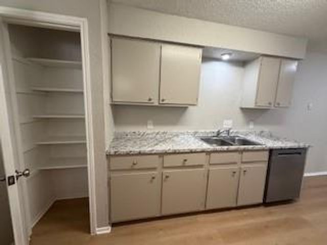 2202 Donahue LN A, Austin, TX 78744