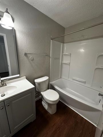 2202 Donahue LN A, Austin, TX 78744