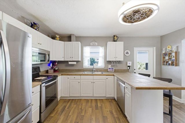 6031 71ST AVENUE N, Pinellas Park, FL 33781