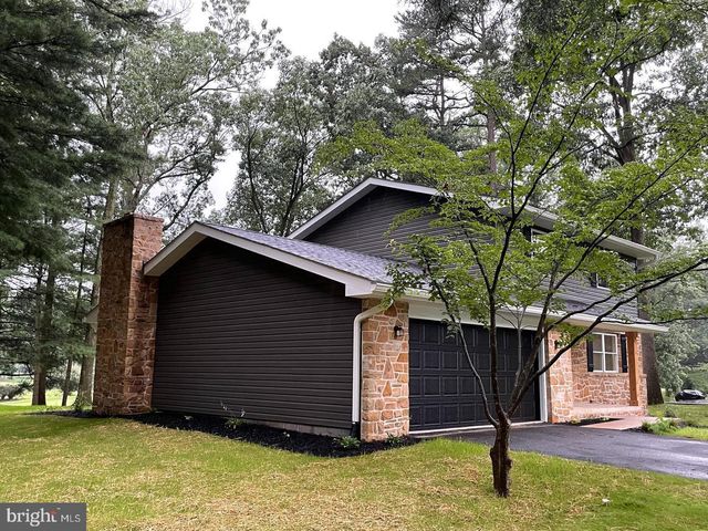 6580 FAIRWAY DRIVE WEST, Fayetteville, PA 17222