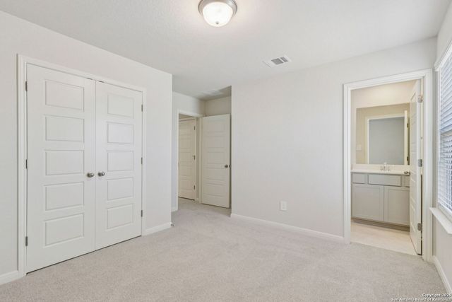 819 Shatterhand Blvd, San Antonio, TX 78260