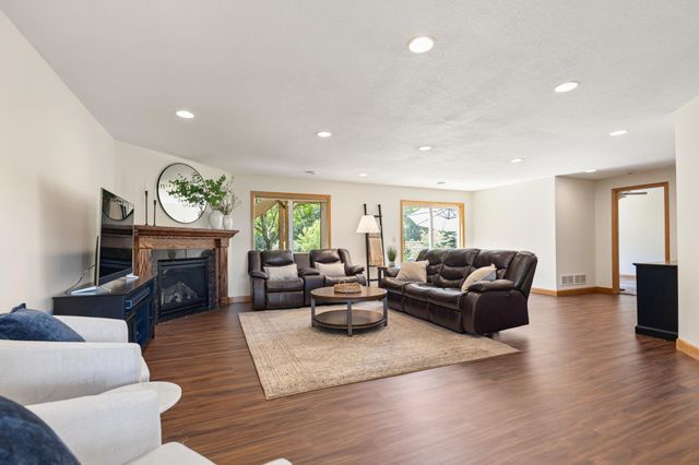 6051 Goodview Trail N, Hugo, MN 55038