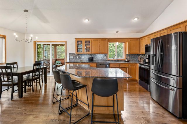 6051 Goodview Trail N, Hugo, MN 55038