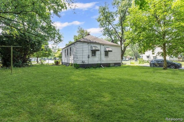 20550 Tireman Street, Detroit, MI 48228