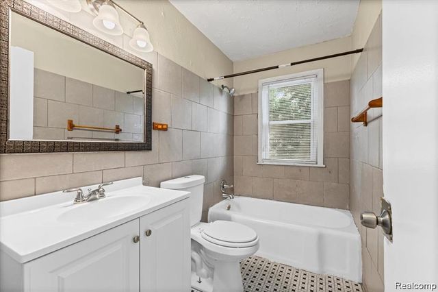20550 Tireman Street, Detroit, MI 48228