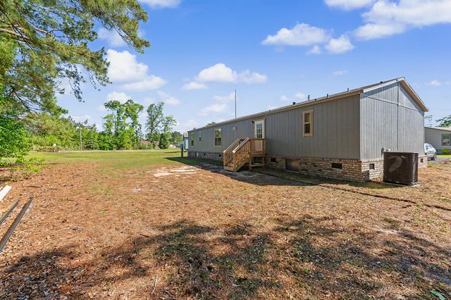205 Langham Court, Moncks Corner, SC 29461