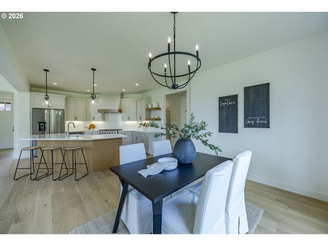 88368 JESSIE JAMES Ln, Veneta, OR 97487