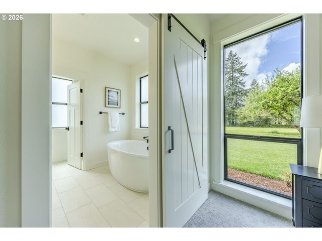 88368 JESSIE JAMES Ln, Veneta, OR 97487