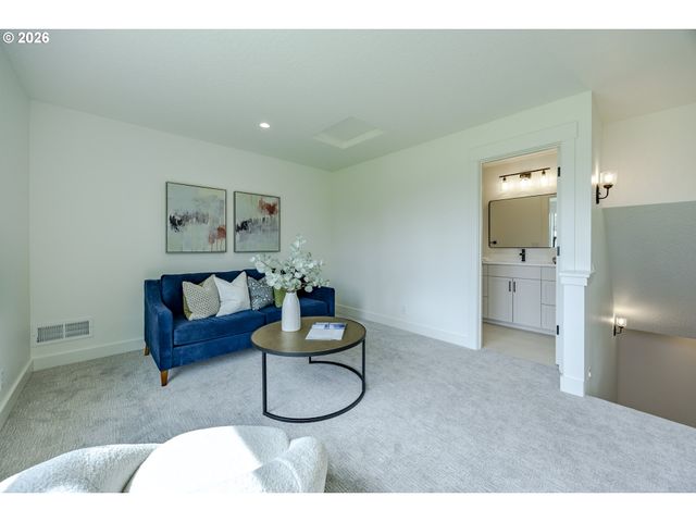 88368 JESSIE JAMES Ln, Veneta, OR 97487
