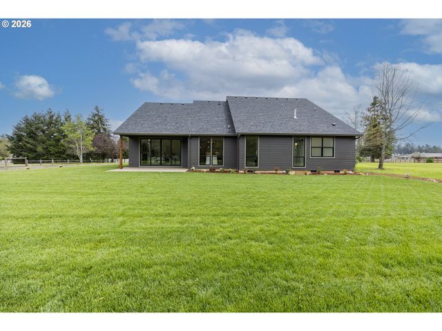 88368 JESSIE JAMES Ln, Veneta, OR 97487