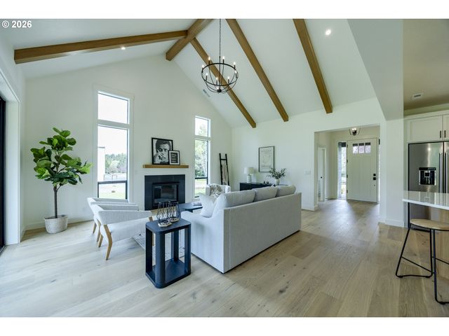 88368 JESSIE JAMES Ln, Veneta, OR 97487