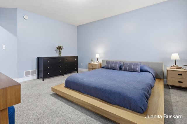 5211 Virginia Lane SW, Wyoming, MI 49418