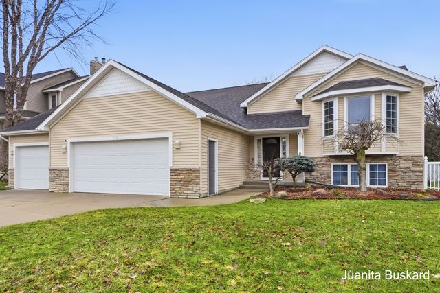 5211 Virginia Lane SW, Wyoming, MI 49418