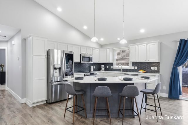 5211 Virginia Lane SW, Wyoming, MI 49418