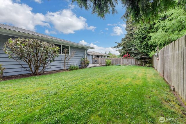 5242 N 10th Street, Tacoma, WA 98406