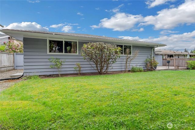 5242 N 10th Street, Tacoma, WA 98406