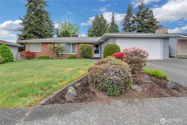 5242 N 10th Street, Tacoma, WA 98406