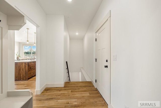 315 Meadow Walk Dr, Shelley, ID 83274