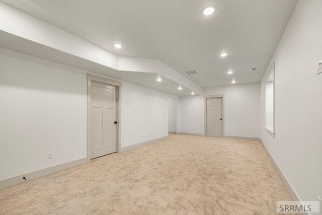 315 Meadow Walk Dr, Shelley, ID 83274