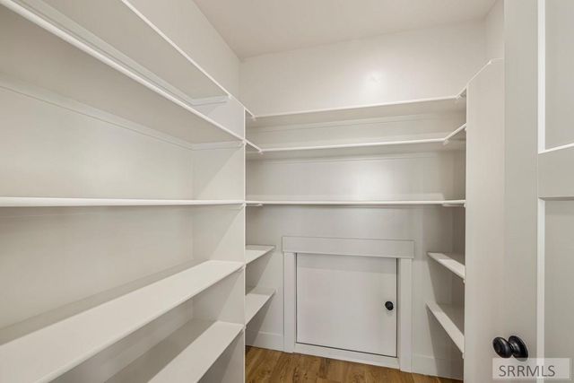 315 Meadow Walk Dr, Shelley, ID 83274