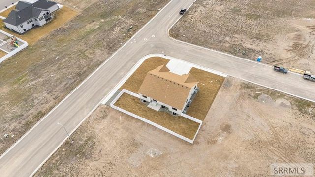 315 Meadow Walk Dr, Shelley, ID 83274