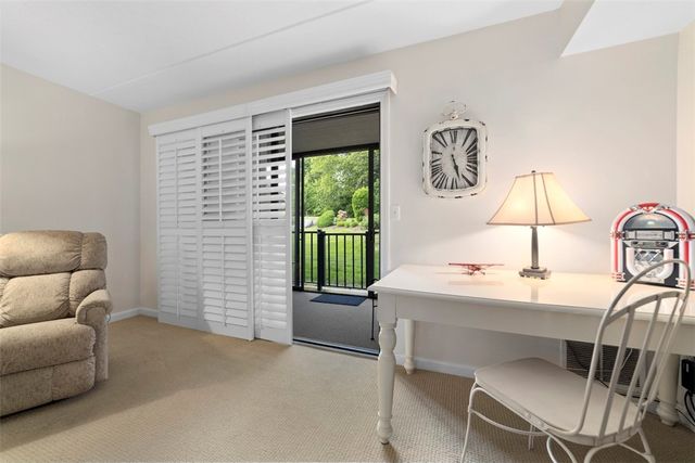 650 Greenwich Avenue 7-109, West Warwick, RI 02893