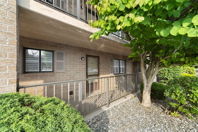 650 Greenwich Avenue 7-109, West Warwick, RI 02893