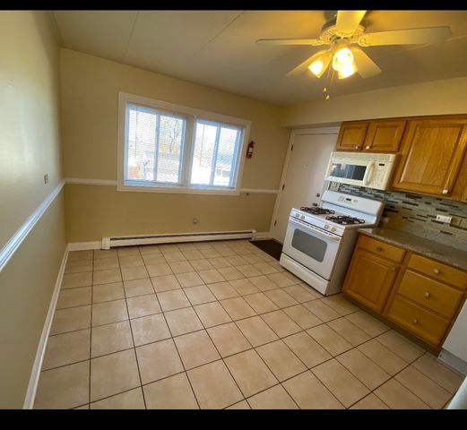 4440 W 111th Street 16, Oak Lawn, IL 60453