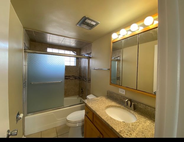 4440 W 111th Street 16, Oak Lawn, IL 60453