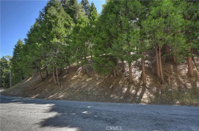 413 Merrimack, Lake Arrowhead, CA 92352